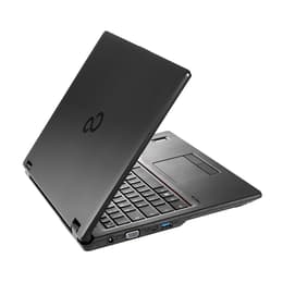 Fujitsu LifeBook E449 14" Core i3 2,2 GHz - SSD 256 Go - 8 Go QWERTZ - Allemand