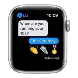Apple Watch (Series 6) GPS 44 mm - Aluminium Argent - Boucle sport Blanc