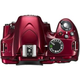 Reflex - Nikon D3200 - Rouge + Objectif Nikkor AF-S DX 18-55 VR II