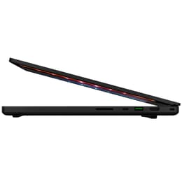 Razer Blade 17 RZ09-0368CG63-R3G1 17" Core i7 2.3 GHz - SSD 1 TB - 32 Go - Nvidia GeForce RTX 3080 QWERTZ - Allemand