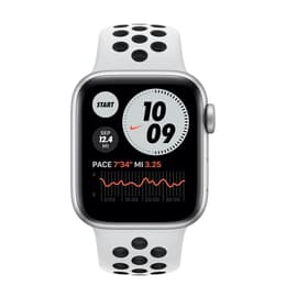 Apple Watch (Series 7) 2021 GPS + Cellular 41 mm - Aluminium Blanc - Bracelet sport Nike Noir/Blanc