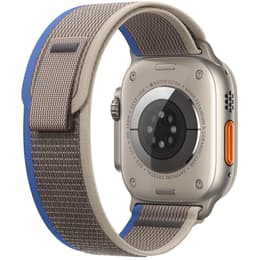 Apple Watch Ultra (2022) GPS + Cellular 49 mm - Titane Titane naturel