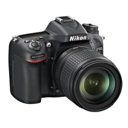 Nikon D7000 Noir + Objectif AF-S DX Nikkor 18-55mm f/3.5-5.6G VR