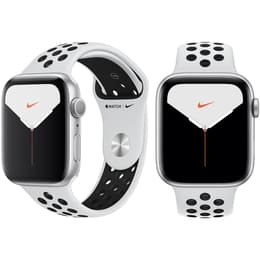 Apple Watch Series 5 (2019) GPS 44 mm - Aluminium Argent - Bracelet sport Nike Blanc/Noir
