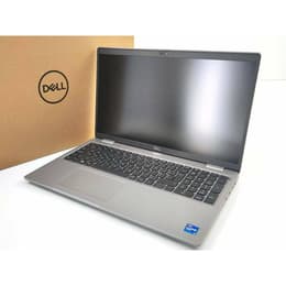 Dell Latitude 5520 15" GHz - SSD 4 To - 8 Go QWERTY - Anglais