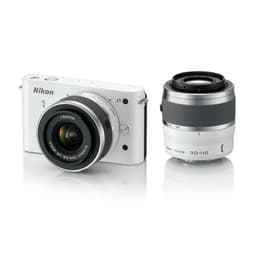 1 J1 - Blanc + Nikkor Nikkor 1 10-30 mm f/3.5-5.6 + 30-110 mm f/3.8-5.6 f/3.5-5.6 + f/3.8-5.6