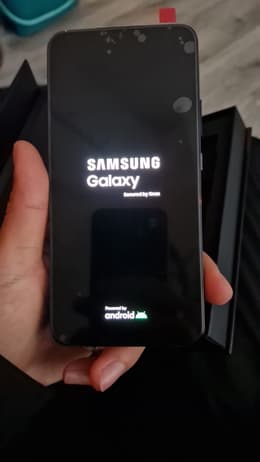 Samsung Galaxy S22+ Dual SIM 256 Go - Noir (Reconditionné Certifié Amazon Renewed)