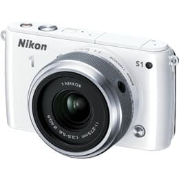 Hybride - Nikon S1 Blanc Nikkor Nikon Nikkor 11-27.5 mm f/3.5-5.6 + Nikon Nikkor 30-110 mm f/3.8-5.6