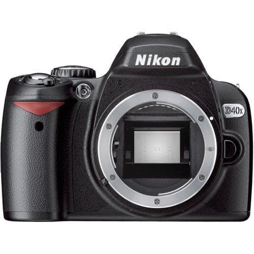 Reflex - Nikon D40X Noir Nikon Nikon AF-S DX Zoom Nikkor 18-55 mm f/3.5-5.6G ED II