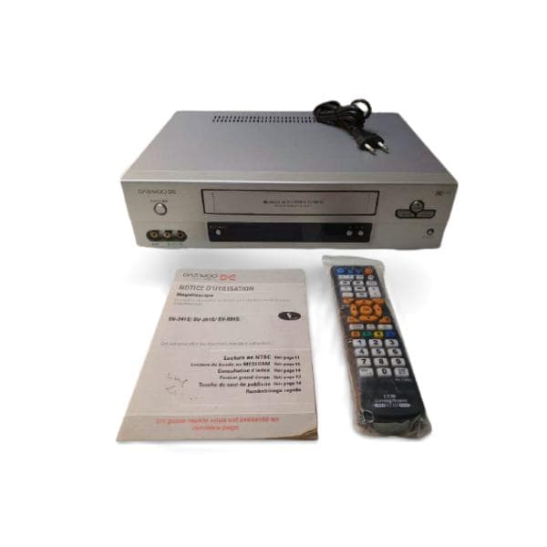 Daewoo 831S Magnétoscope + Enregistreur VHS - VHS - 6 têtes - Stéréo