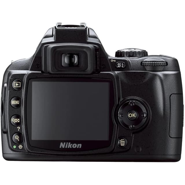 Reflex - Nikon D40 Noir Nikon AF-S DX Nikkor 18-200mm f/3.5-5.6G ED VR II